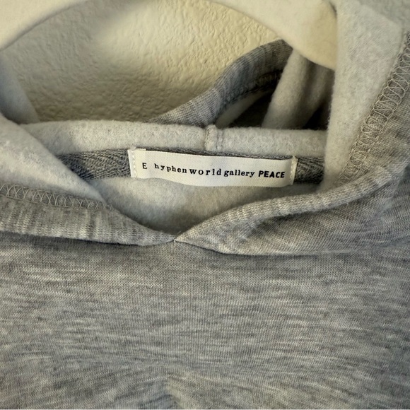 E Hyphen World Gallery Peace Lightweight Cropped Heather Gray Hoodie - Picture 4 of 5